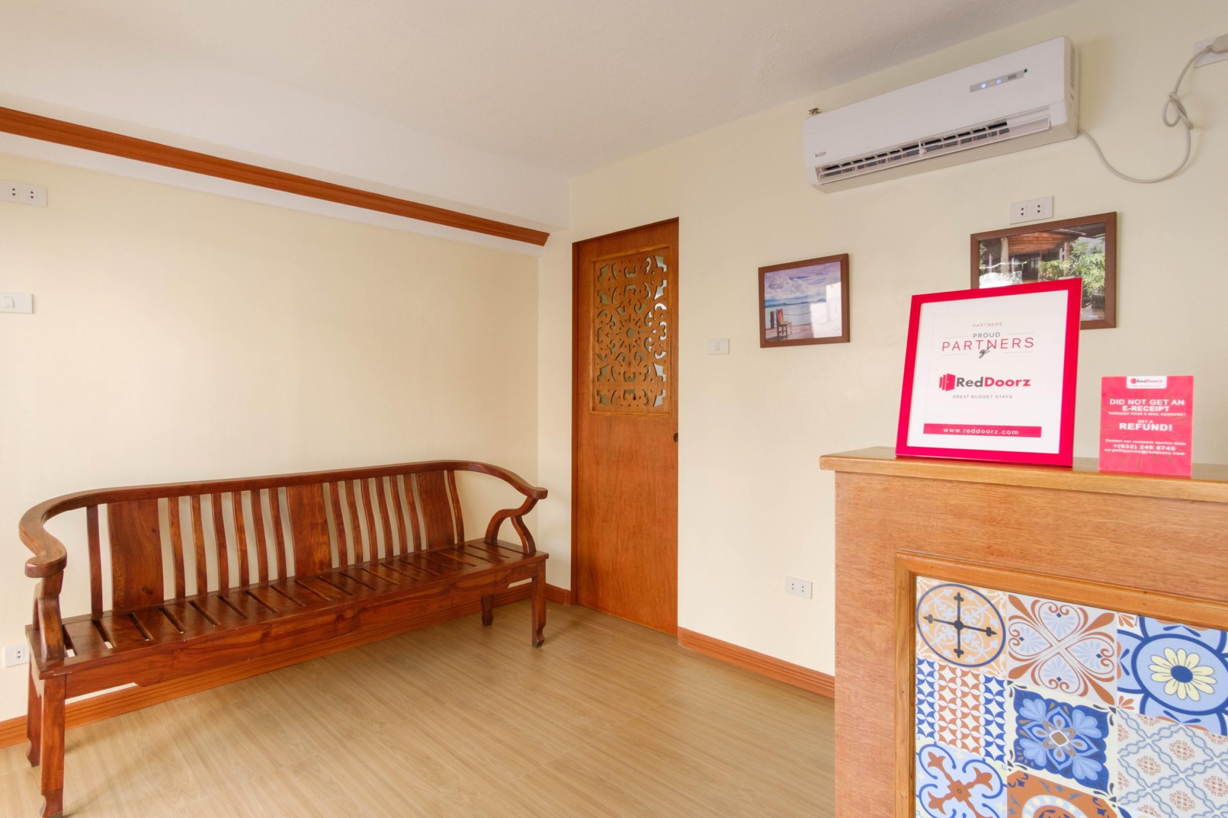 Reddoorz Plus Near Johnson And Johnson Paranaque Paranaque City Экстерьер фото